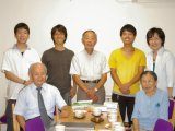 9月のOMF京都祈祷会　�纉c神学生（後列左から2番目）がタイ宣教旅行の証をしてくれました。